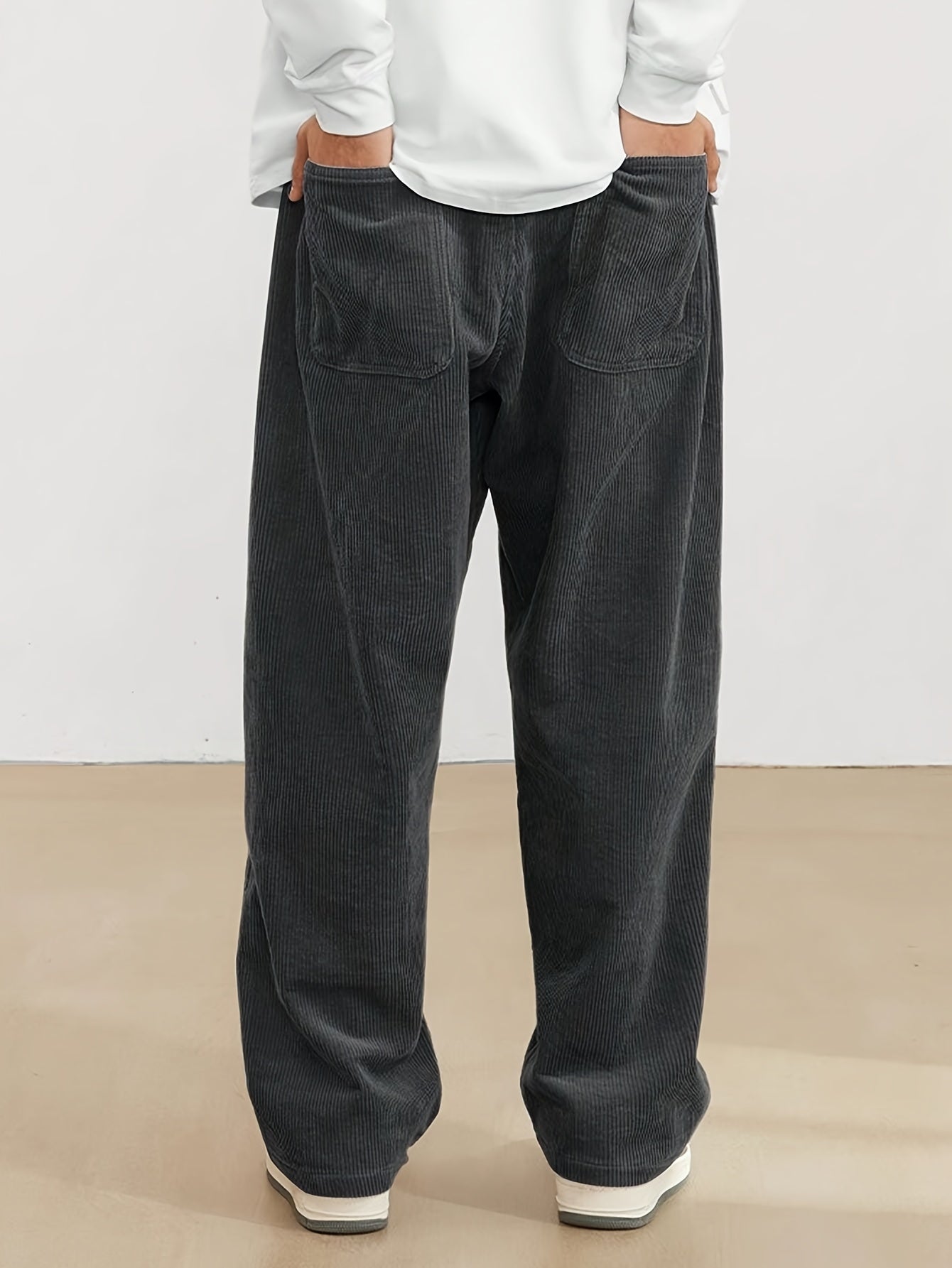 Herren Cordhose mit Taschen