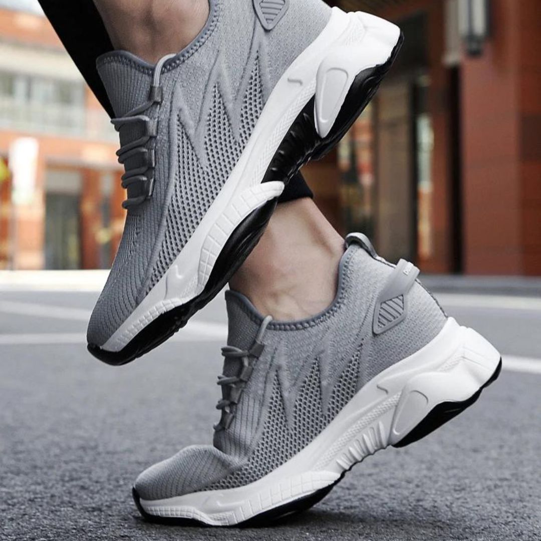 Moderner Skyboost Sneaker