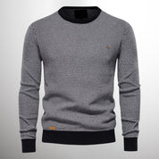 Eleganter und warmer Pullover