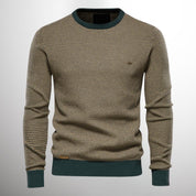 Eleganter und warmer Pullover