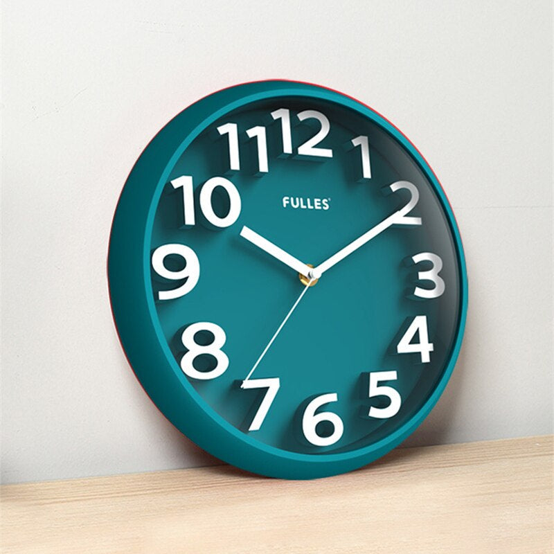 MINDO Schlichte Wanduhr