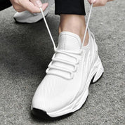 Moderner Skyboost Sneaker