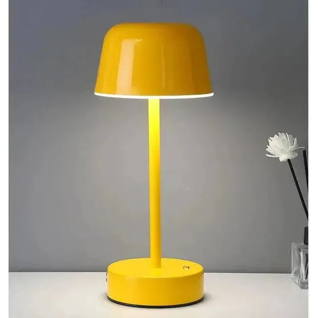 Eleganz-Nordic-Light-Wiederaufladbare-Tischlampe-Elegare-5521056.webp
