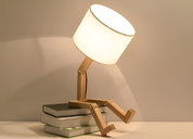 Flexible Schreibtischlampe aus Massivholz