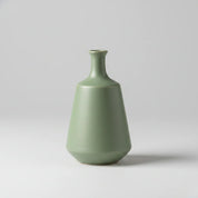 SAGE - Keramikvase in Salbeigrün
