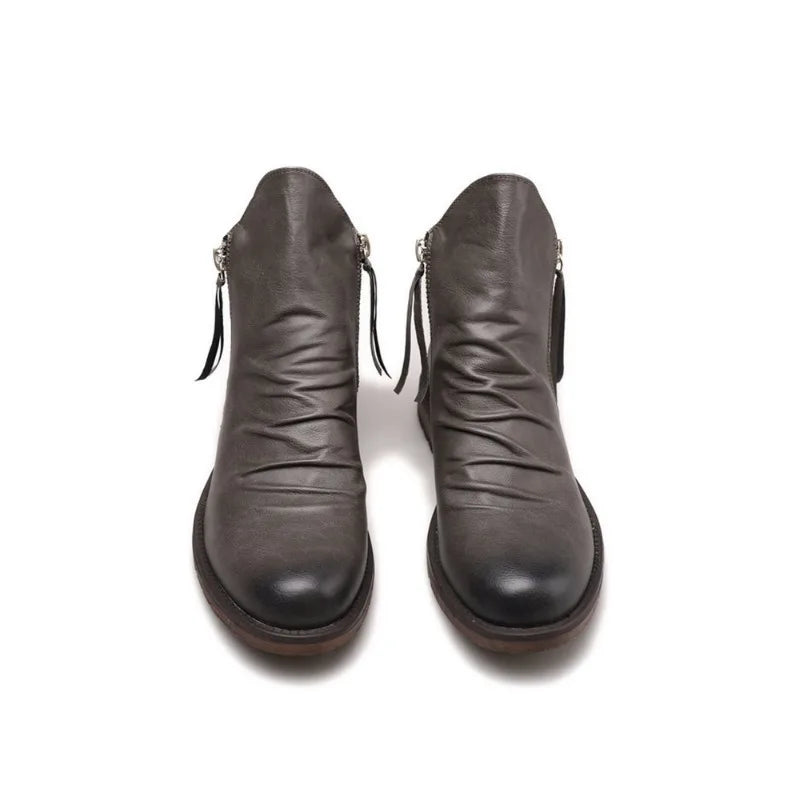 Schicke Stiefel aus Leder