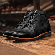 Hochschaftige Herrenstiefel