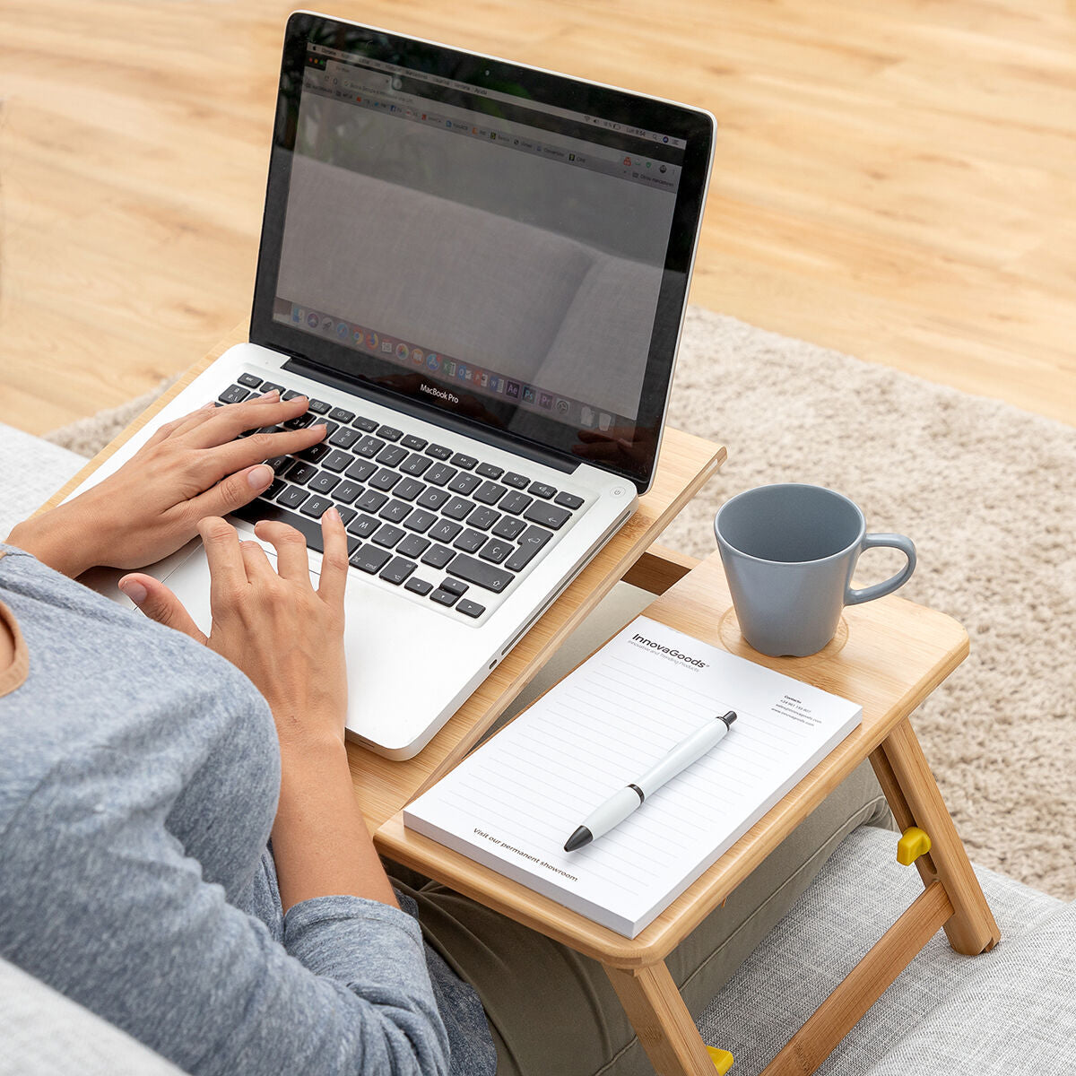 Innova Faltbarer Laptoptisch aus Bambus