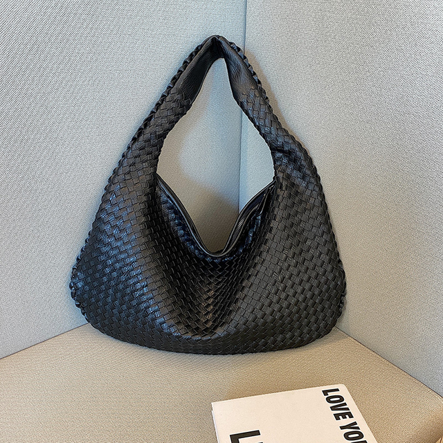 Women-s-Handbags-Woven-Leather-Bag-2023-Trend-Fashion-Soft-Luxury-Designer-Handbag-High-Quality-Shoulder.jpg_640x640_2_e26cfa07-18c3-4509-a2a1-880cb5f182d4.png