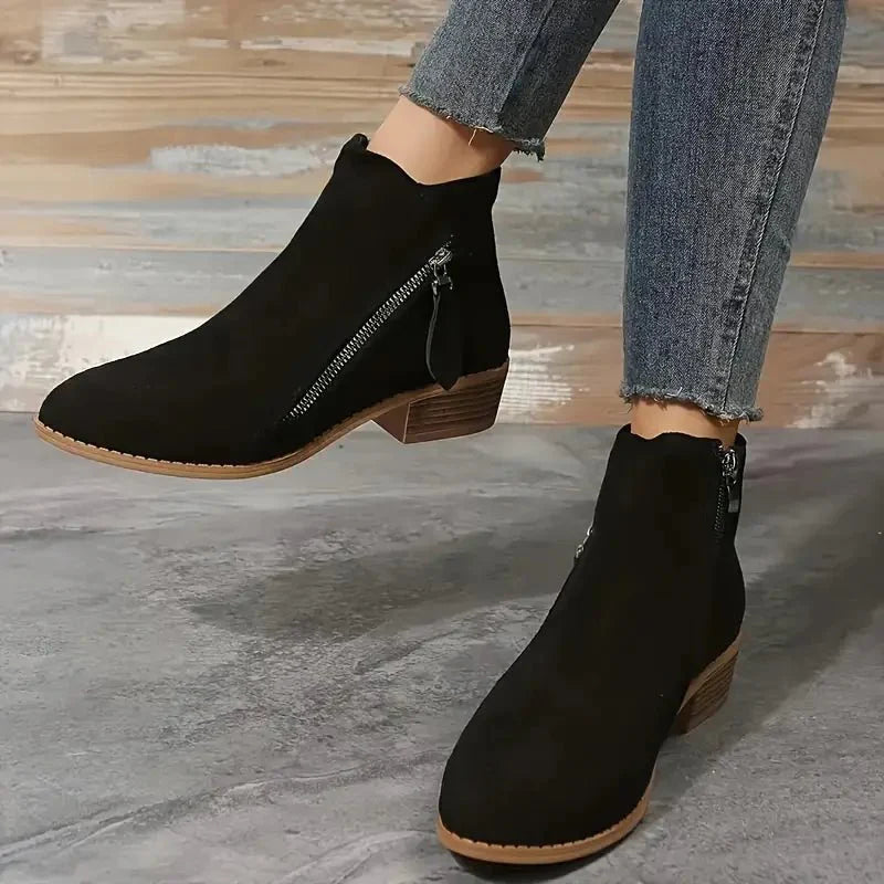 Stützende orthopädische Stiefelette
