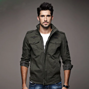 Leichte schlanke Sommerjacke