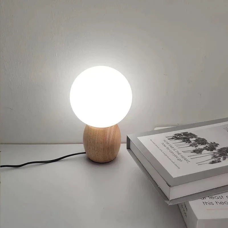 Blume Nordische Tischlampe
