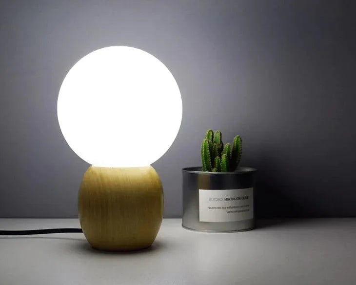 Blume Nordische Tischlampe